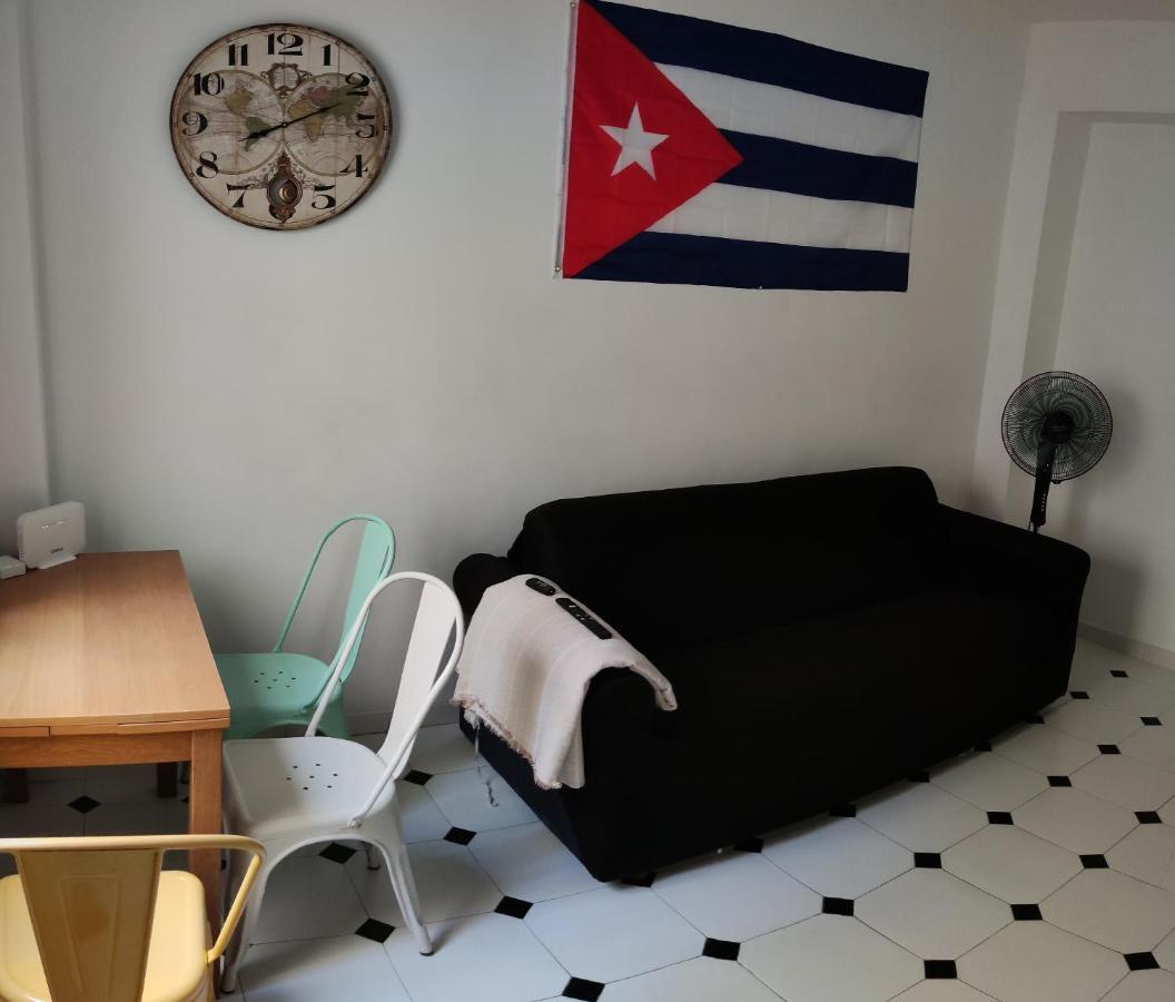 Ferienwohnung El Rinconcito Cubano En El Centro Almería Exterior foto